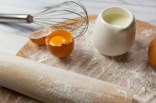 What should the colour of the yolk be like?